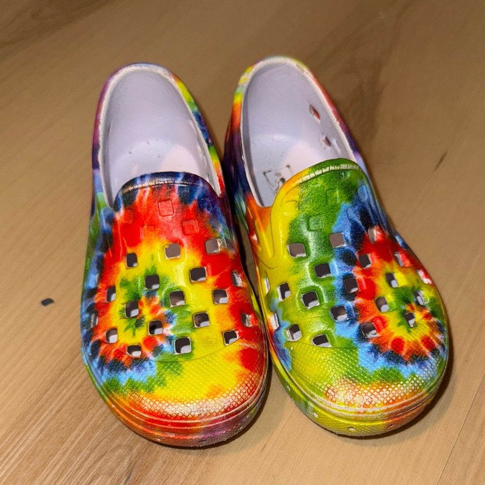 Colorful Tie-Dye Kids Shoes vans size 6